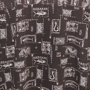 Quicksilver Waterman Size Men’s Large Fish Print